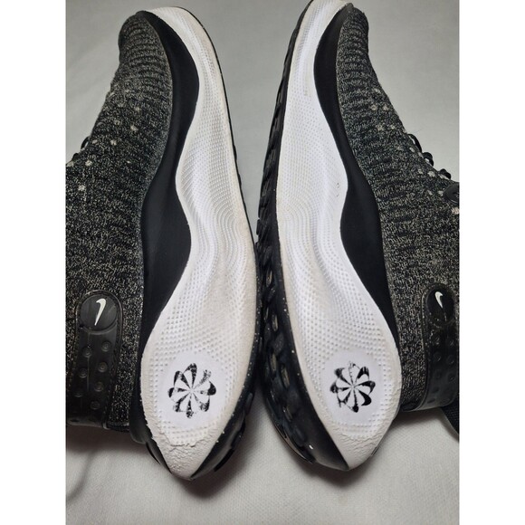 Nike ReactX Infinity Run 4 Oreo Lace up Sneakers Mens 10 Black White Gray - Picture 8 of 9